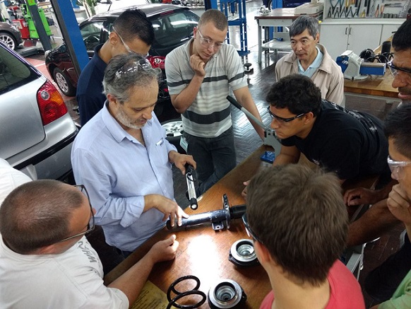 Nakata realiza curso gratuito sobre sistema suspensão no SENAI Ipiranga de 23 a 26 de abril