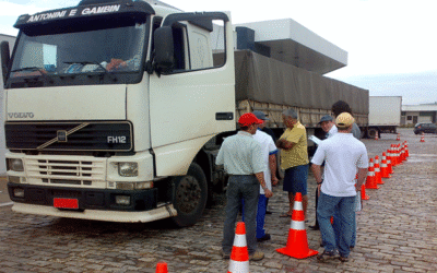 Avaliação gratuita em caminhões nas Rodovias Dutra e Castello Branco
