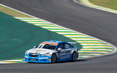Onze Motorsports, equipe patrocinada pela Nakata, chega à vice-liderança do Campeonato Brasileiro de Marcas 2015