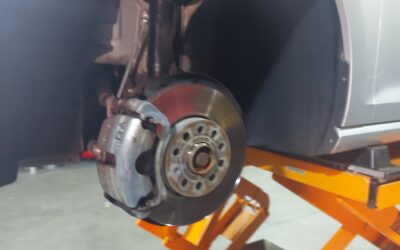 Situações que podem indicar desgaste do cilindro mestre do freio do veículo