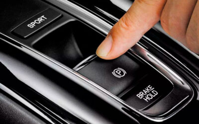 Como o desgaste da pastilha interfere na eficiência do freio de estacionamento do veículo