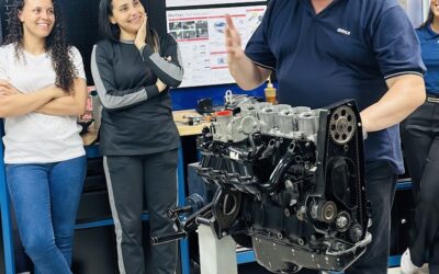 Curso “Mecânica Básica para Mulheres” leva conhecimento técnico ao público feminino das oficinas